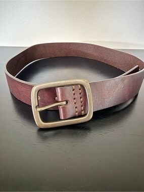 Classic Brown Leather Gap Belt with Brass Buckle